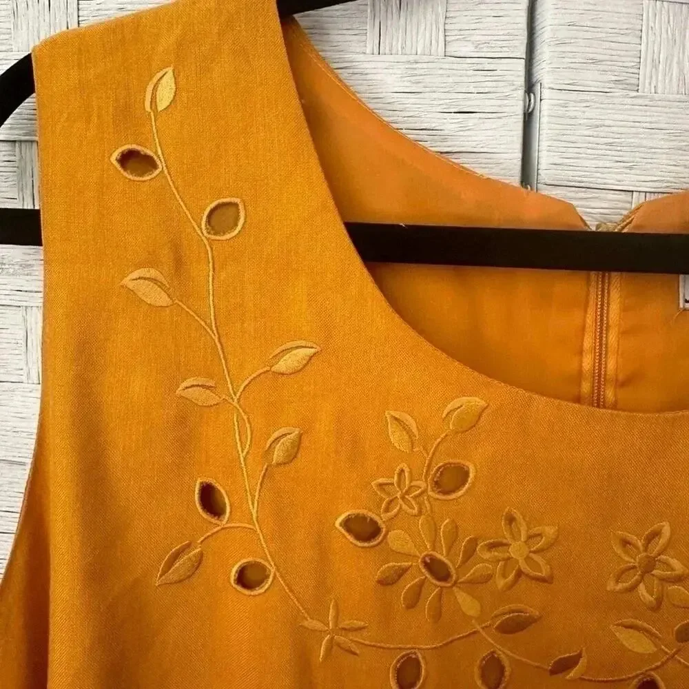 Vintage Joy, & Peace linen burnt orange, dress embroidered in good condition S22_2